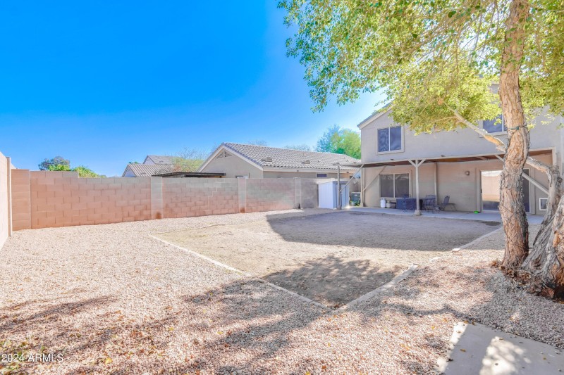 HUGE YARD!