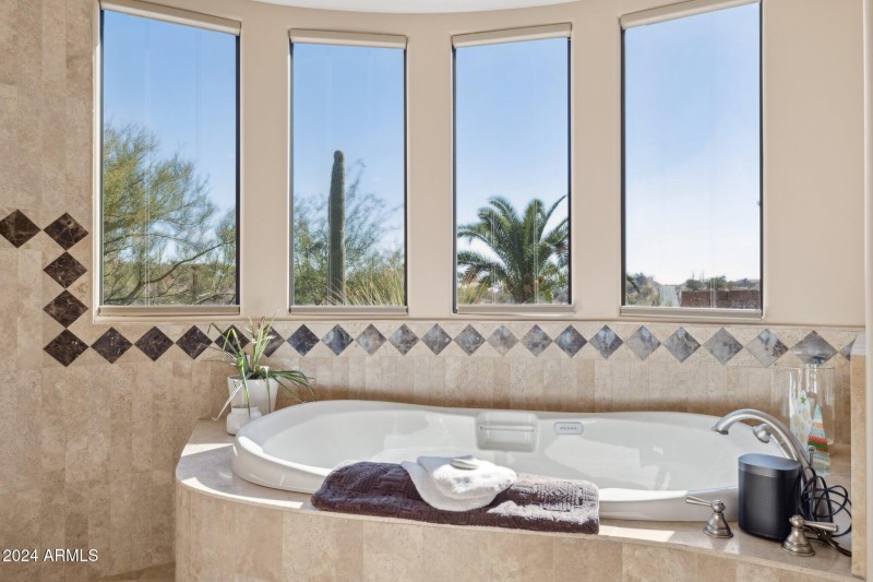 25-web-or-mls-2035-giana-dr