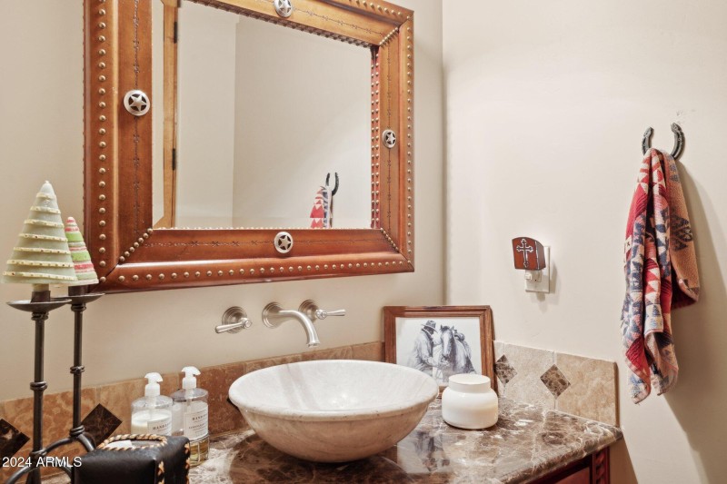 26-web-or-mls-2035-giana-dr