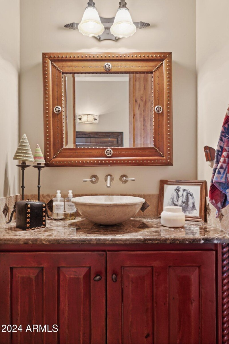27-web-or-mls-2035-giana-dr