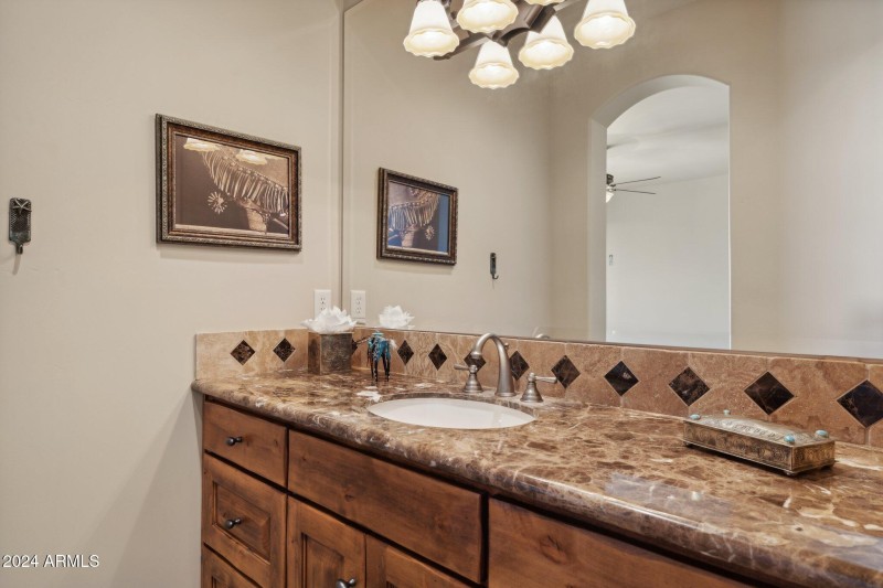 33-web-or-mls-2035-giana-dr