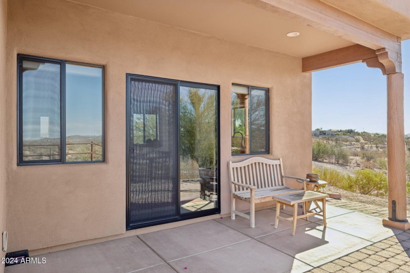 42-web-or-mls-2035-giana-dr