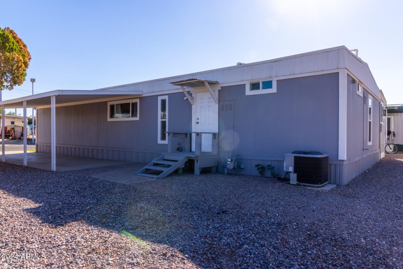 2727 E University Dr-23