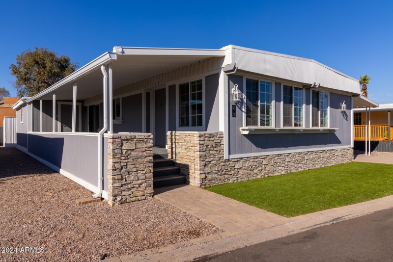2727 E University Dr-21