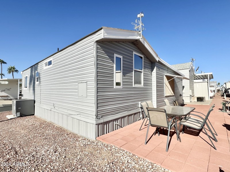 WOW, WHAT A BACK PATIO !