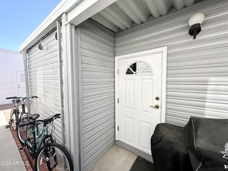 SIDE AZ ROOM ACCESS DOOR