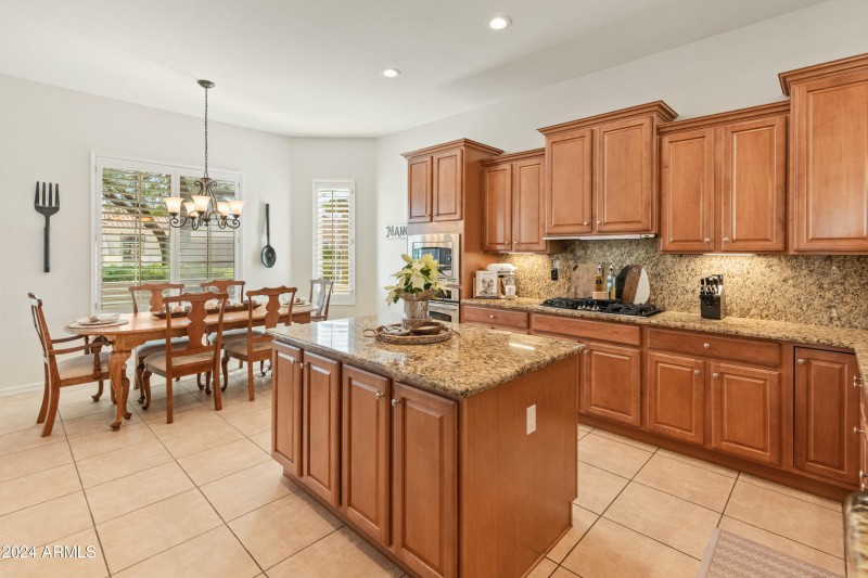20250 N 262nd Dr-18