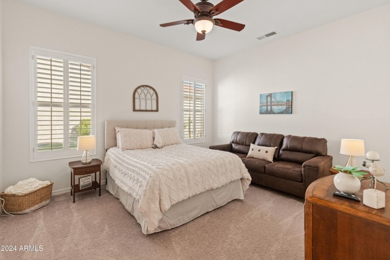 20250 N 262nd Dr-12
