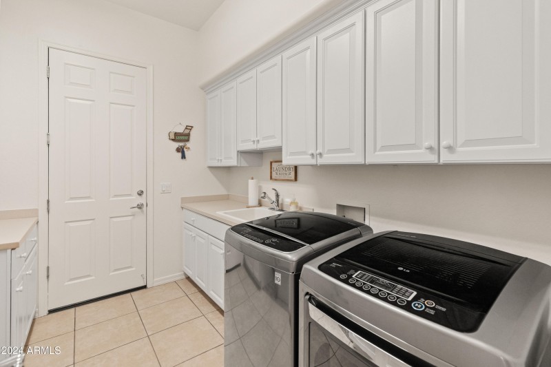 20250 N 262nd Dr-10