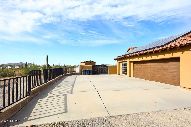 Side Garage