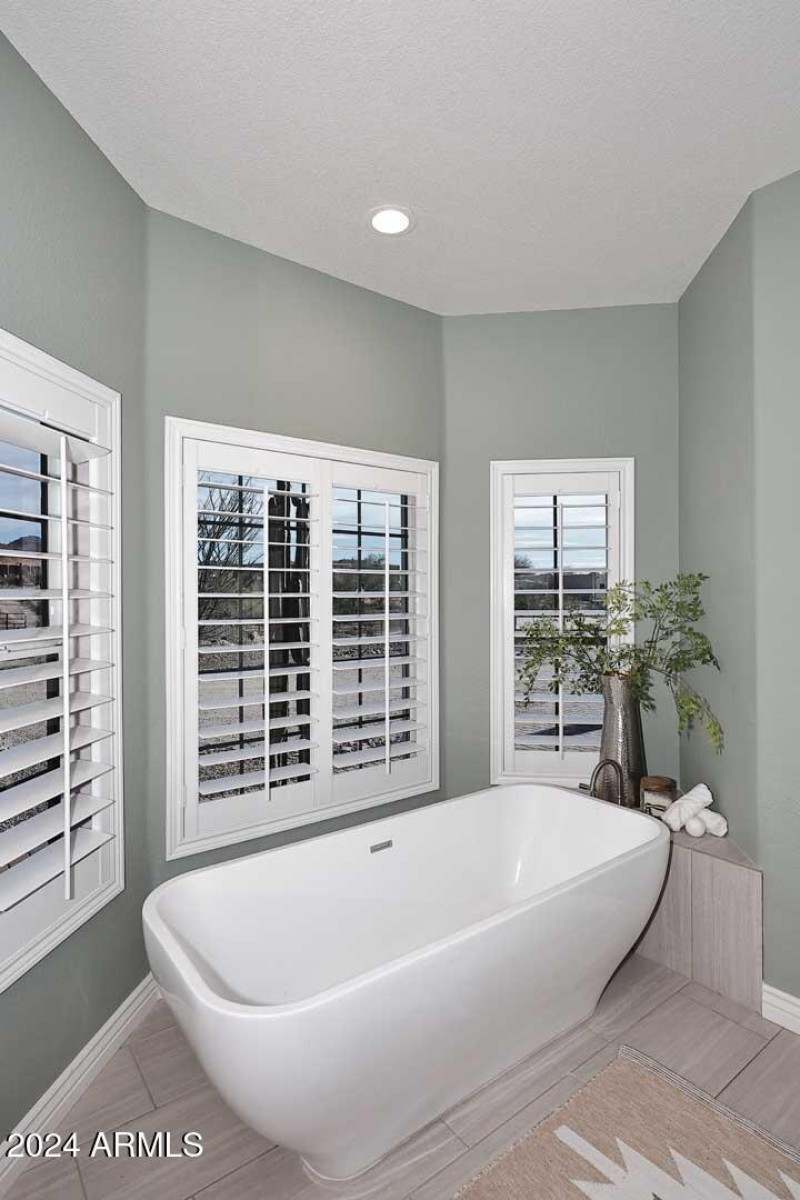 Primary Bath-Freestanding Tub
