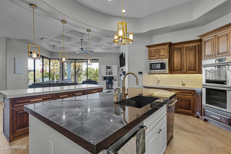 20668 E Sunset Dr-12
