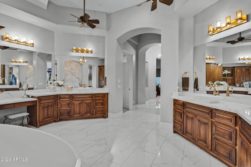 20668 E Sunset Dr-39