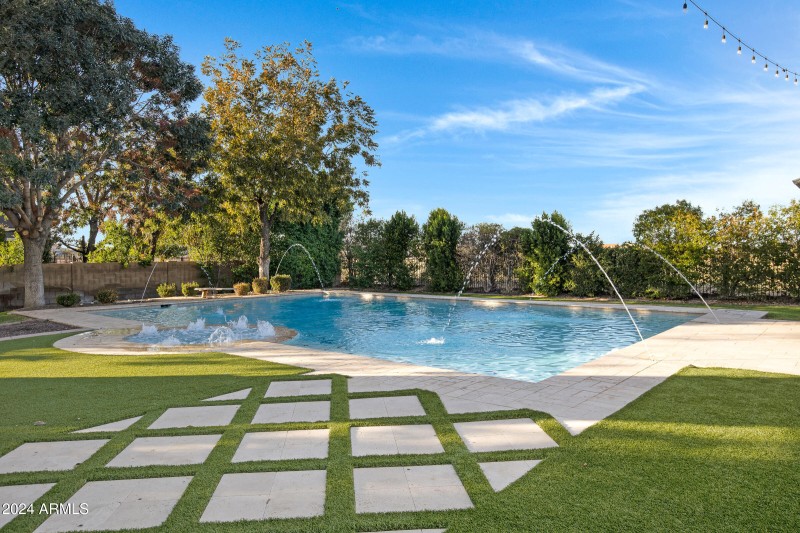 20668 E Sunset Dr-7