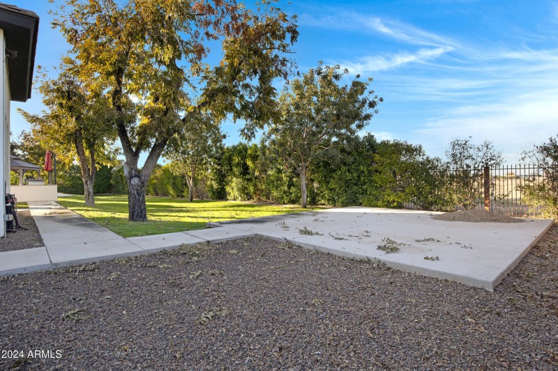 20668 E Sunset Dr-14