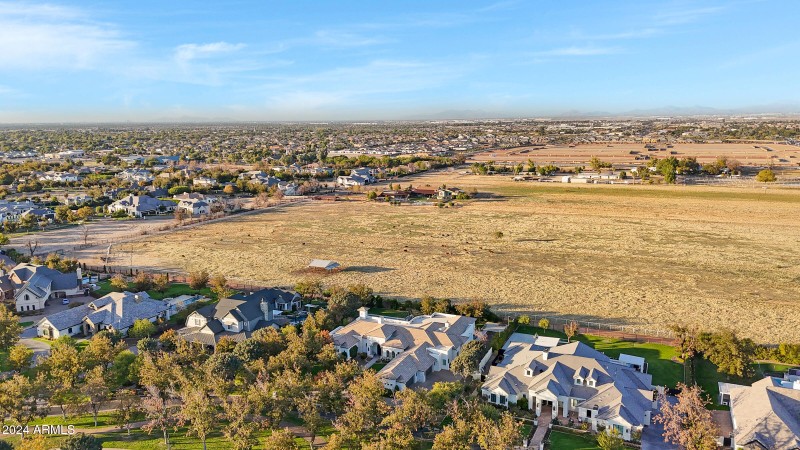20668 E Sunset Dr-23