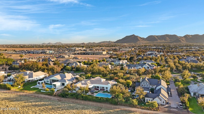 20668 E Sunset Dr-32