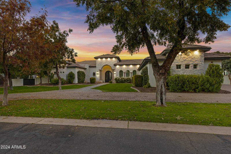 20668 E Sunset Dr-33