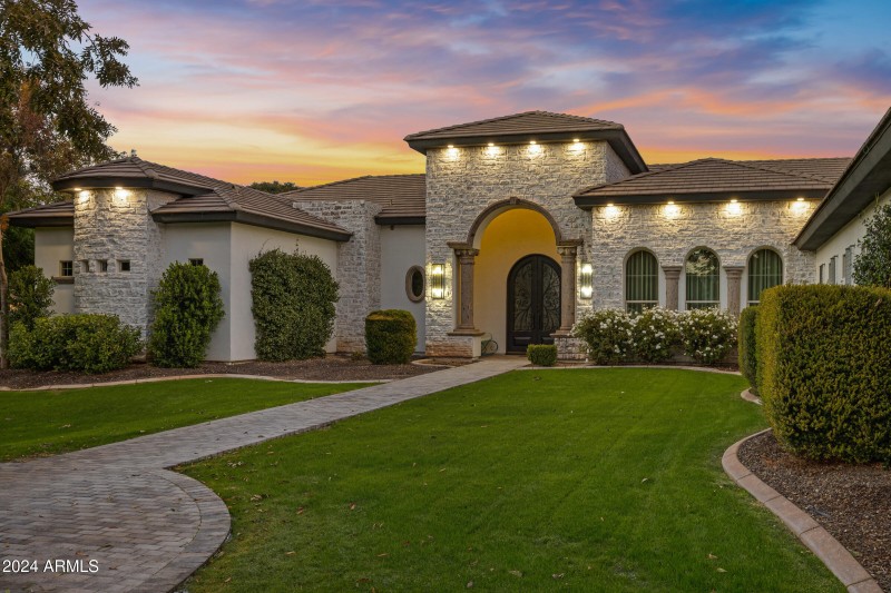 20668 E Sunset Dr-35