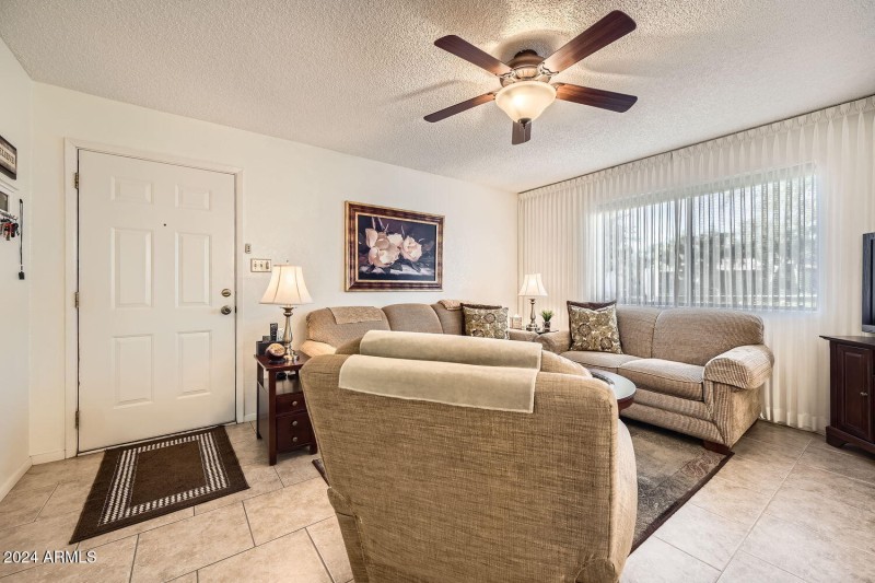 145 N 74th St 108 - Web Quality - 006 -