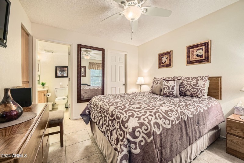 145 N 74th St 108 - Web Quality - 018 -