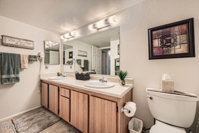 145 N 74th St 108 - Web Quality - 023 -