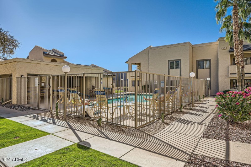 145 N 74th St 108 - Web Quality - 027 -