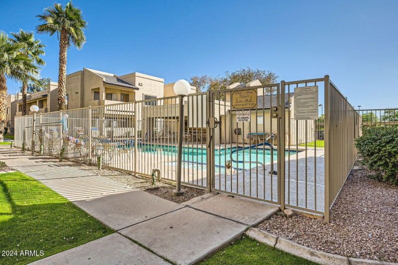145 N 74th St 108 - Web Quality - 028 -