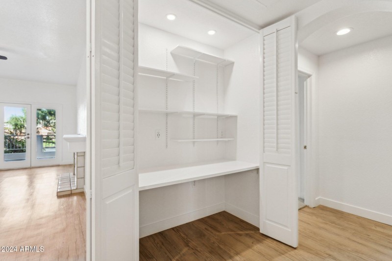 Built-in Desk Nook
