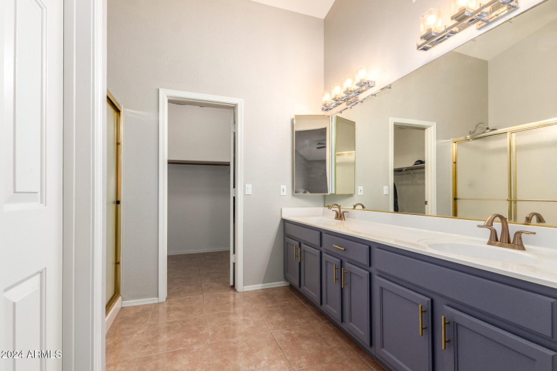 Double Vanity