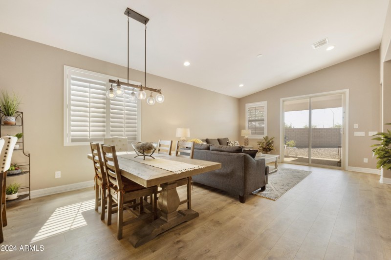 10731 E Texas 12