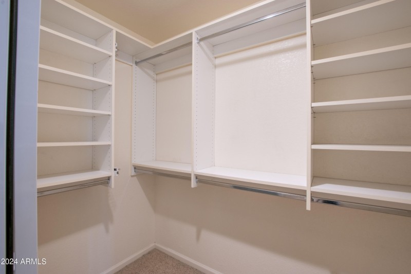Closet1