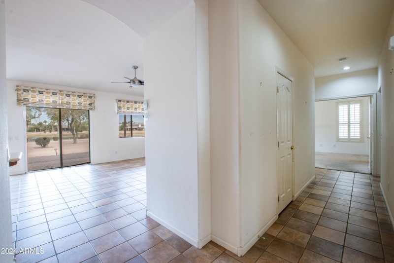 Hall&Kitchen