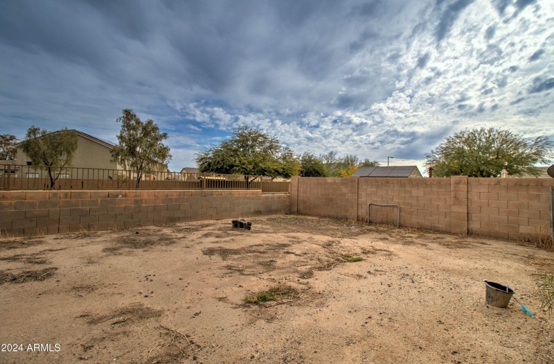 5659 S 239th Dr-4