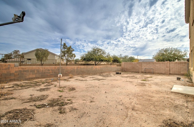 5659 S 239th Dr-8