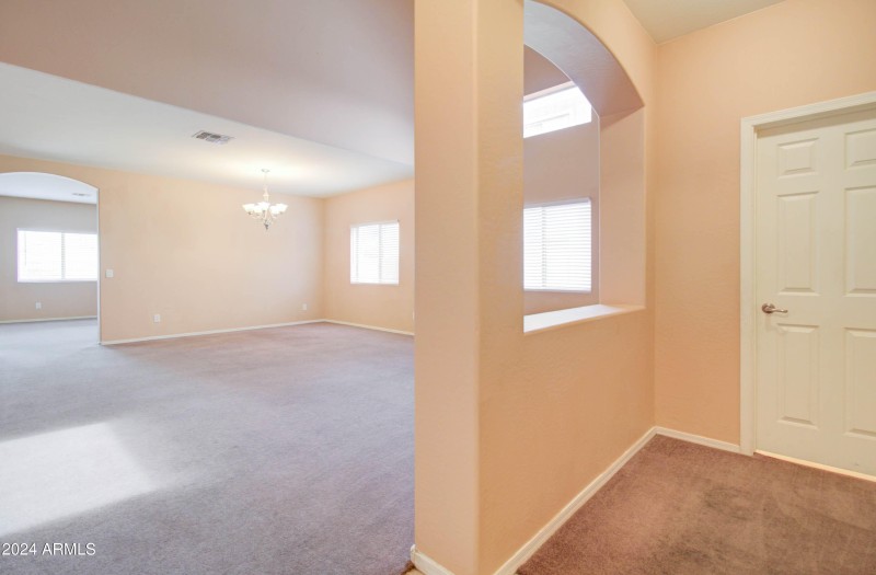 5659 S 239th Dr-9