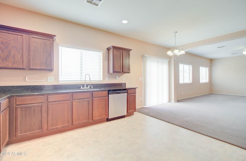 5659 S 239th Dr-25