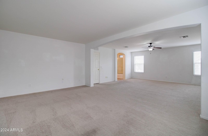 5659 S 239th Dr-38