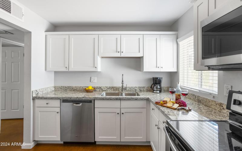 PropertyImageCo_7702EVerdeLn_WEB23