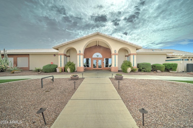2101 S Meridian Rd-4