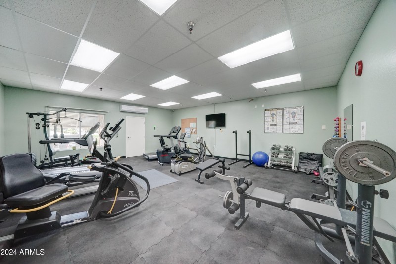 2101 S Meridian Rd-11
