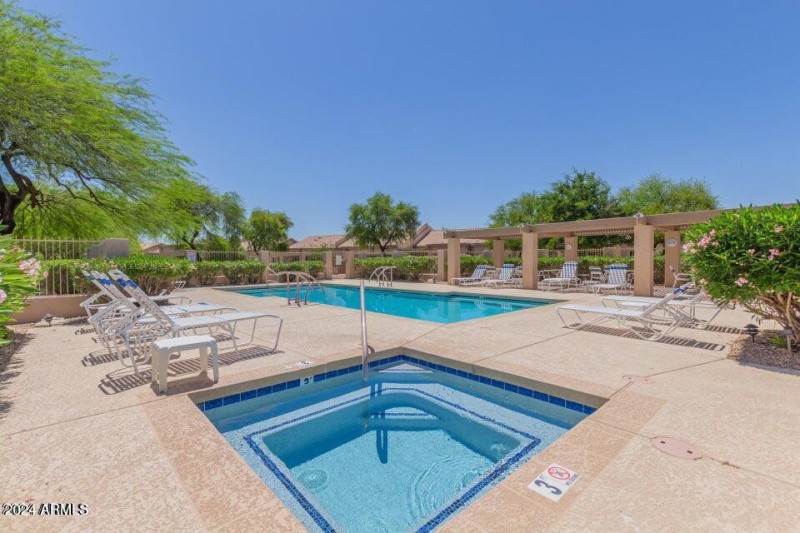 Pool & Spa