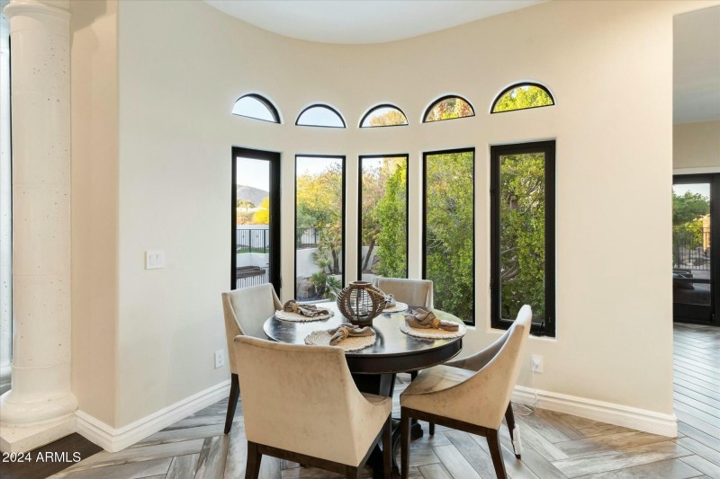 Breakfast Room