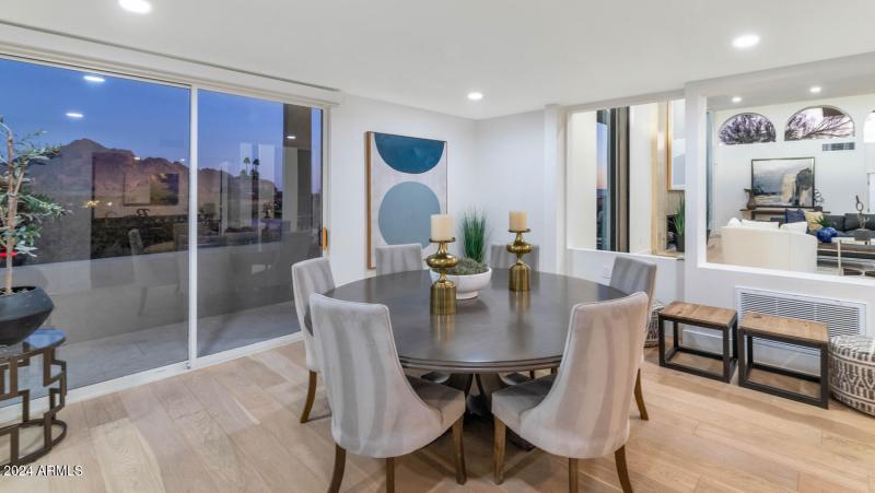 6664 N 40th St-large-023-049-6664 N 40th