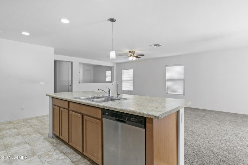 19 - Kitchen