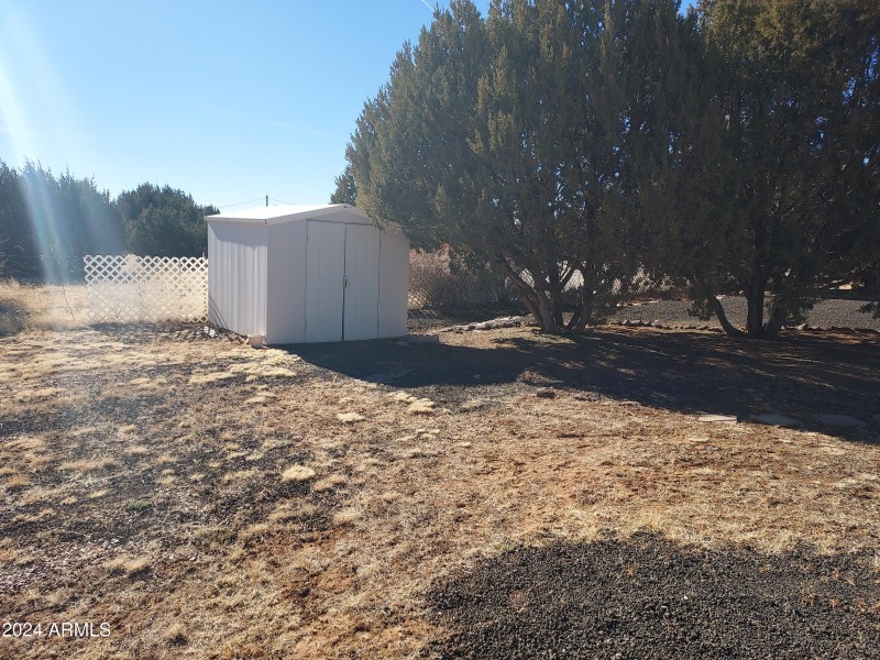 23 24 Small shed