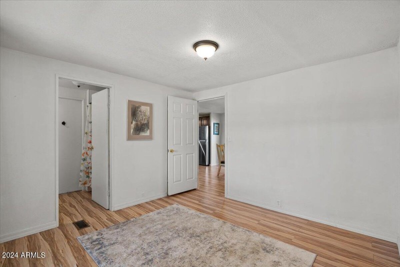 25-Bedroom 2