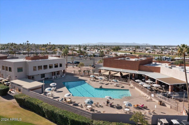 Community Pool and Spa