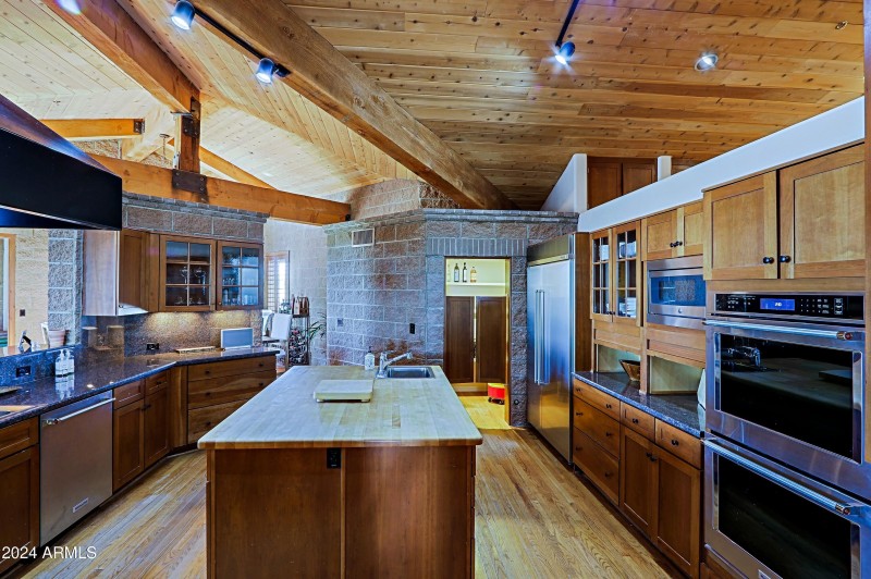 Kitchen 5