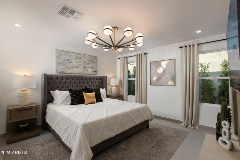 PRIMARY BEDROOM EN-SUITE